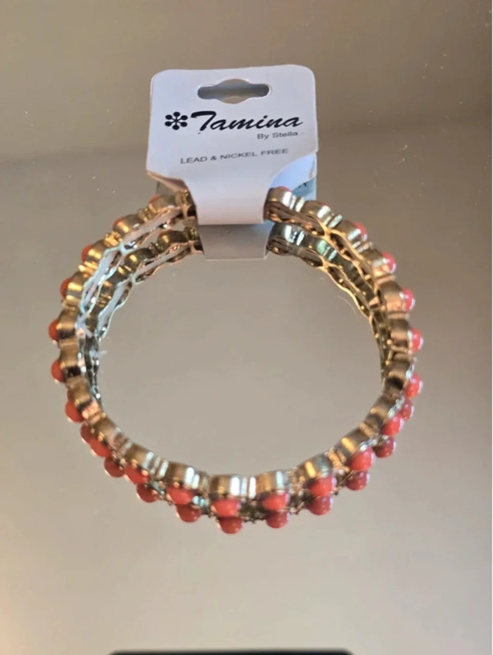 Beautiful coral tone bracelet - Brand New